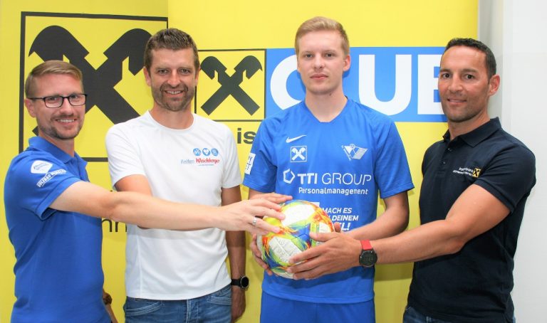 FOTO v.l.: Wolfgang Babinger (Raiba), Obmann Stv. Matthias Leichtfried, Clemens Heindl, Bankstellenleiter Ing. Johannes Kalteis;