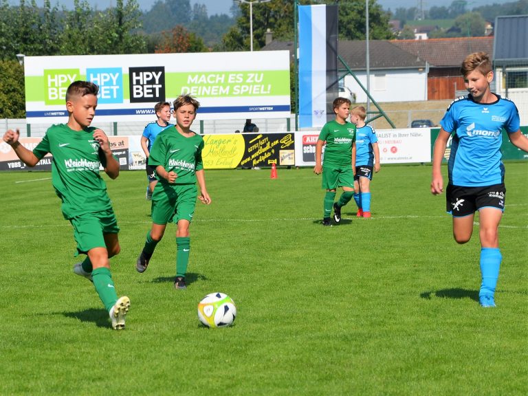 Überlegener Sieg des SCW-Teams der U12 (grüne Dressen).