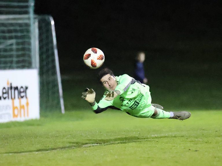 Keeper Dominic Gottsmann