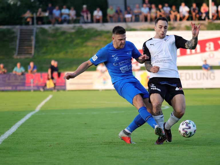 SCW-Abwehr perfekt eingestellt: Alxeander Hiesberger (l.) ließ nur wenig zu.