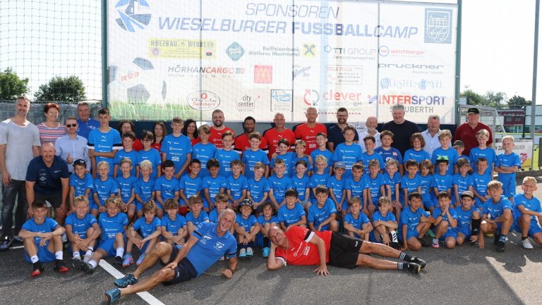 FussballCamp Rudi Gruppenfoto Juli2023_148A0032