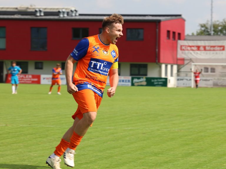 Roman Wurzer erzielt den zwischenzeitlichen Ausgleich zum 1:1.