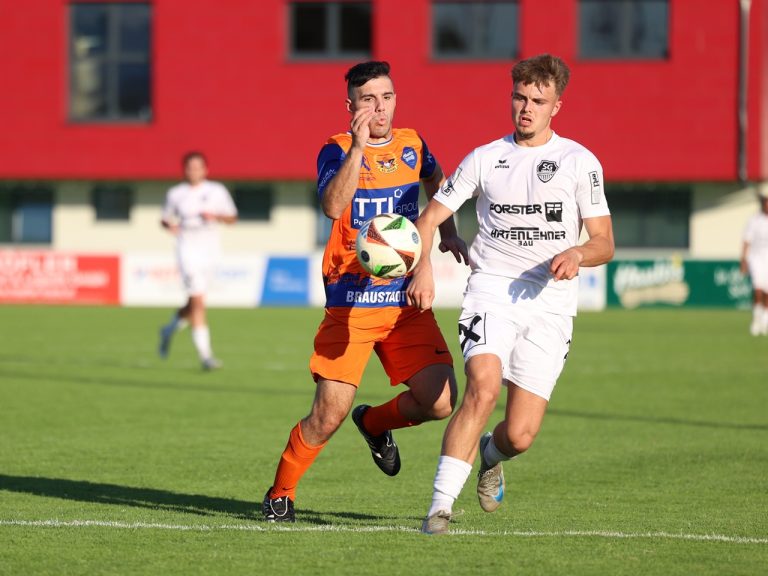 Gabriel Hinterberger (l.) kam in der 33. Minute ins Spiel.
