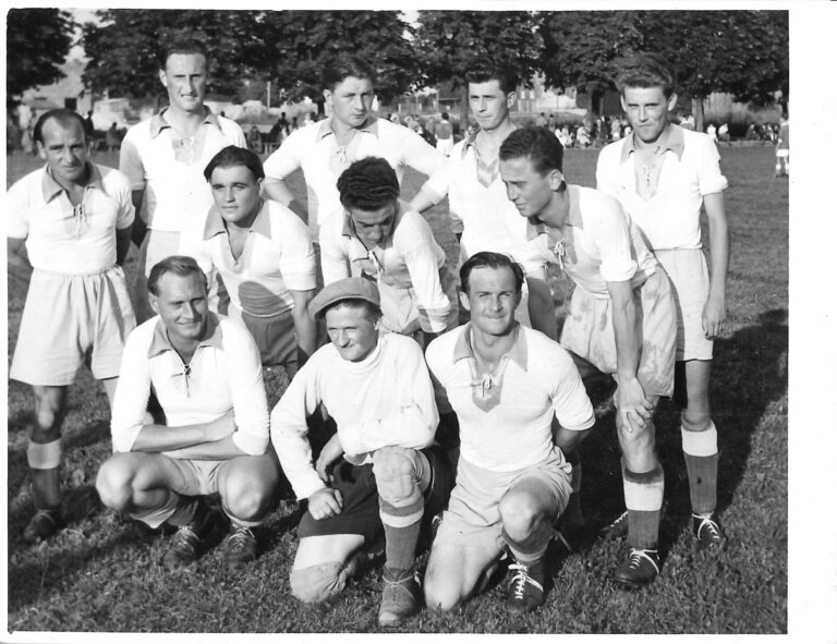 SCW-Team aus den 50igern, stehend v.l.: Karl Prassl, Joh Nestelberger, Fritz Wiener, Karl Gruber, Helmut Rossipaul; 2. Reihe: Joh Rottenschlager, Alfred Schmidt (blickt nach unten), Karl Böhm; Knieend: Kurt Weninger, Joh. Dachsberger, Friedrich Wansch;